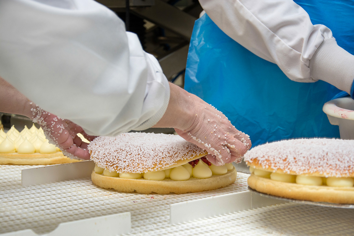 Découvrir la méthode de préparation manuelle du fabricant de pains et brioches congelés Briogel